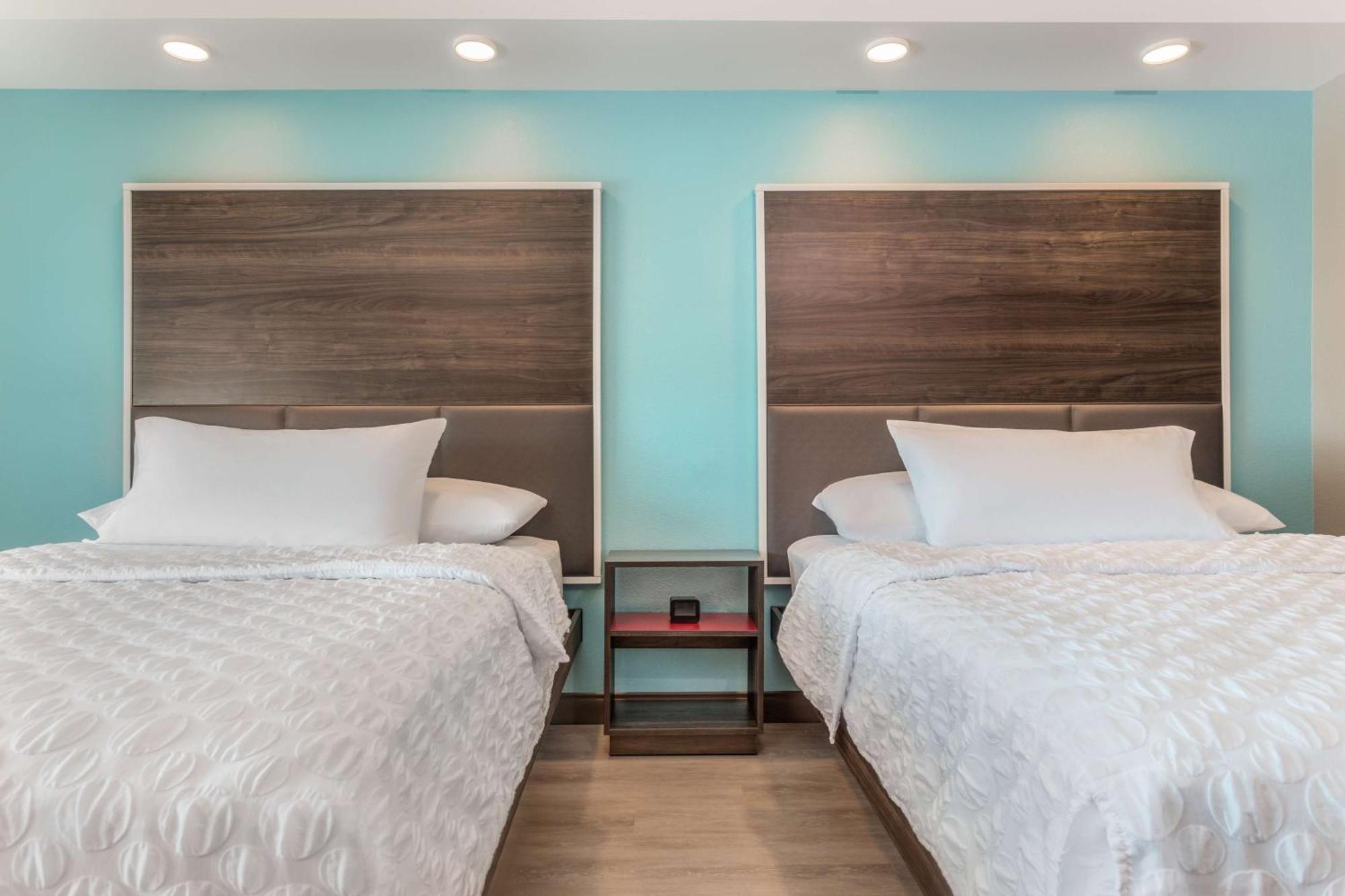 Tru By Hilton Madison West Hotel Bagian luar foto